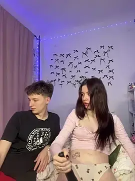 Stripchat Free Live Porn of CoddleWeeper_