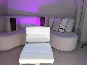 Stripchat Adult Webcam of NiaHolland