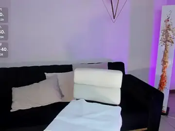 Stripchat Best live sex cam show of NiaHolland