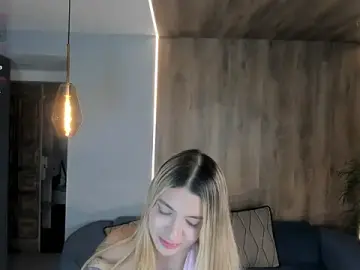 Stripchat Sex Cam of NiaHolland