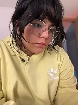 Stripchat Live Sex of JulianaCastillo