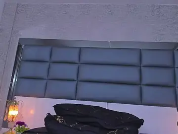 Stripchat Adult Webcam of Nohemi_louse