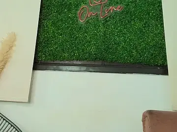 Stripchat Free Live Porn of natalia_aguirre1