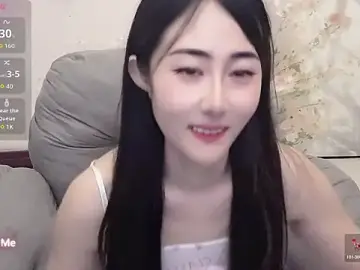 Stripchat Free Porn Cam of qiqi--