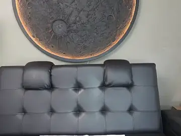 Stripchat Live Sex Cam of miss_vaiolette