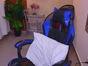 Stripchat Live Sex Cam of Kenya--Buhle