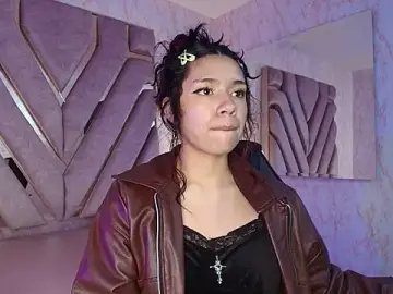 Stripchat Free Live Porn of redd_pandaa