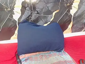 Stripchat Best live sex cam show of XSCARLETQUEENXX