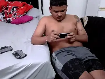 Stripchat Adult Webcams of Boycuriousxxx