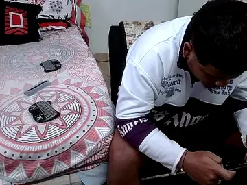 Stripchat Adult Webcams of Boycuriousxxx