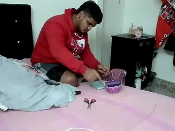 Stripchat Free Porn Cam of Boycuriousxxx