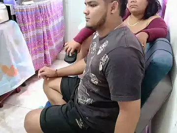 Stripchat Live Sex of Boycuriousxxx