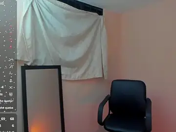 Stripchat Free Porn Cam of cherrycurvyyy