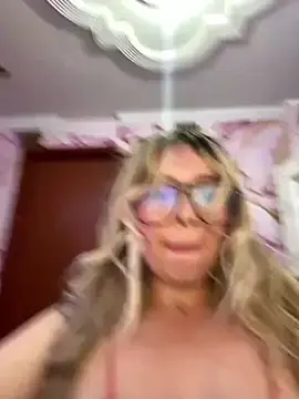 Stripchat Live Sex of CristalGmez