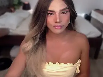 Stripchat Free Porn Cam of liaa_lurrecams