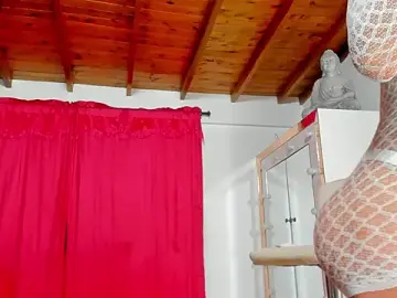 Stripchat Best live sex cam show of emily_hornett