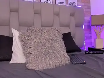 Stripchat Watch Live Sex Cams of EmmaBecket2