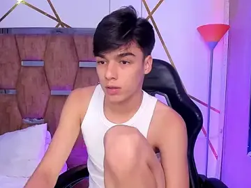 Stripchat Nude Webcam of Gerony_