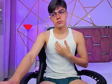 Stripchat Free Live Porn of Gerony_