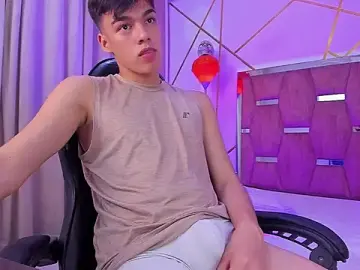 Stripchat Free Live Porn of Gerony_
