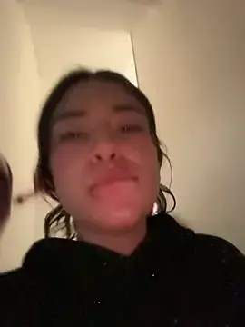 Stripchat Free Porn Cam of dayra_angels