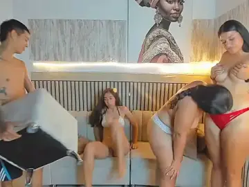 Stripchat Watch Live Sex Cams of stangirls_