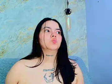 Stripchat Live Sex Cam of Mia_candy_0