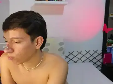 Stripchat Adult Webcam of milky__boy_