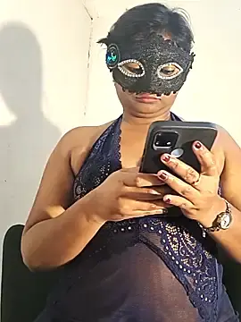 Stripchat Live Porn of DIRTYSECRET_QUEEN_07