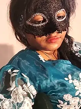 Stripchat Free Porn Cam of DIRTYSECRET_QUEEN_07