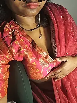 Stripchat Nude Webcam of DIRTYSECRET_QUEEN_07
