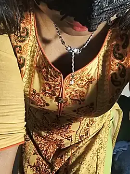 Stripchat Free Porn Cam of DIRTYSECRET_QUEEN_07