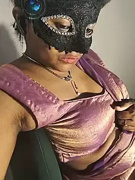 Stripchat Adult Webcam of DIRTYSECRET_QUEEN_07