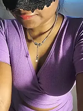 Stripchat Live Sex of DIRTYSECRET_QUEEN_07