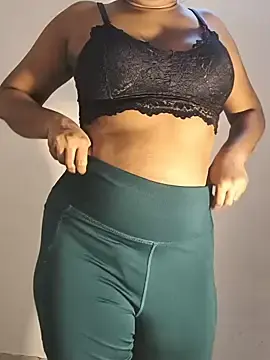 Stripchat Free Porn Cam of DIRTYSECRET_QUEEN_07