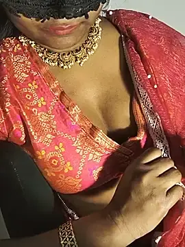 Stripchat Free Live Porn of DIRTYSECRET_QUEEN_07