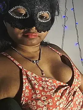 Stripchat Live Porn of DIRTYSECRET_QUEEN_07