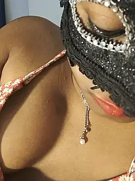 Stripchat Free Live Porn of DIRTYSECRET_QUEEN_07