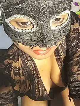 Stripchat Adult Webcam of DIRTYSECRET_QUEEN_07