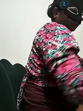 Stripchat Live Sex of FANTASY_QUEEN_07