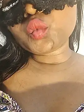 Stripchat Live Porn of FANTASY_QUEEN_07