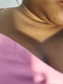 Stripchat Live Porn of FANTASY_QUEEN_07