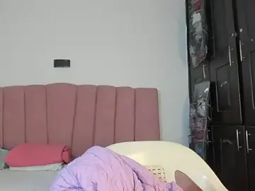 Stripchat Watch Live Sex Cams of Tahira_21_