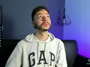 Stripchat Watch Live Sex Cams of noah_ricci