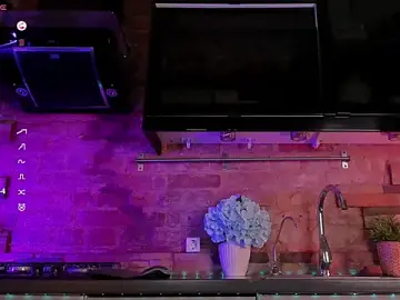 Stripchat Sex Cam of Lettie_brooks