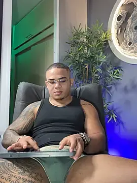 Stripchat Adult Webcam of jordan_mayers02