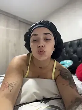 Stripchat Free Live Porn of JoselinFlower_