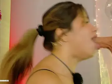 Stripchat Free Porn Cam of Yourrmuse_