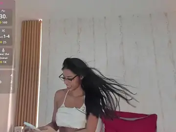 Stripchat Live Sex Cam of two_milkyway