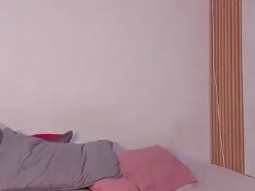 Stripchat Free Porn Cam of two_milkyway